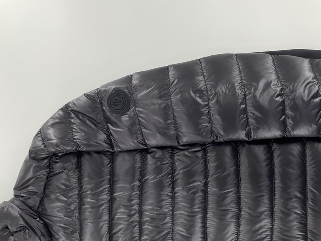［MONCLER］NADIR GIUBBOTTO-2