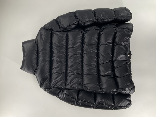 ［MONCLER］COCHEVIS GIUBBOTTO-4