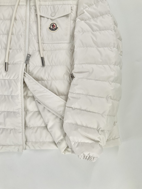 ［MONCLER］ACAMANTE GIUBBOTTO-2