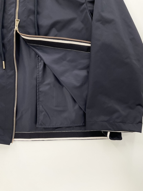 ［MONCLER］CASSIOPEA GIUBBOTTO-2